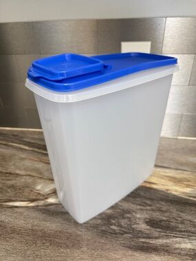 Tupperware Cereal Storer